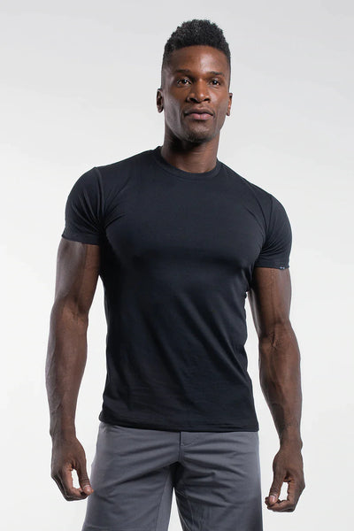 Havok Short Sleeve - Pitch Black - photo from front in focus #color_pitch-black