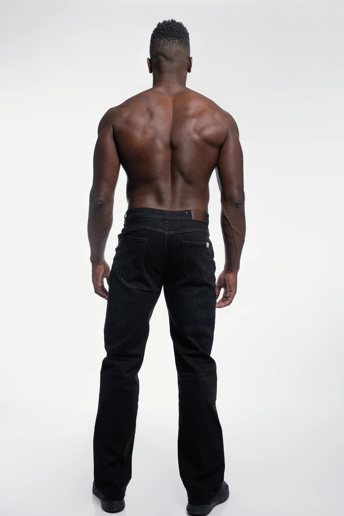 Relaxed Athletic Fit  - Jet Black - photo from back #color_jet-black