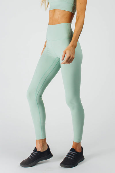 Structure Leggings - Mist - photo from front in focus #color_mist