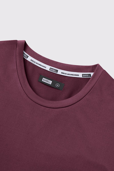 Havok Short Sleeve - Currant - photo from collar detail #color_currant