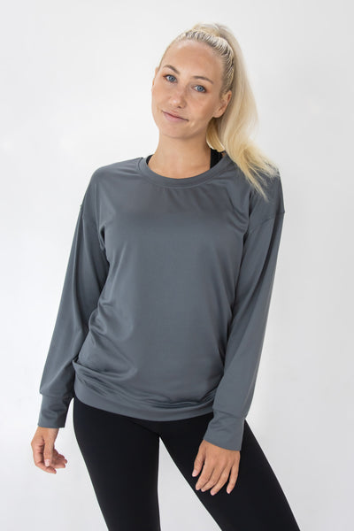 Barbell Calm Pullover-Gray - photo from front in focus #color_gray