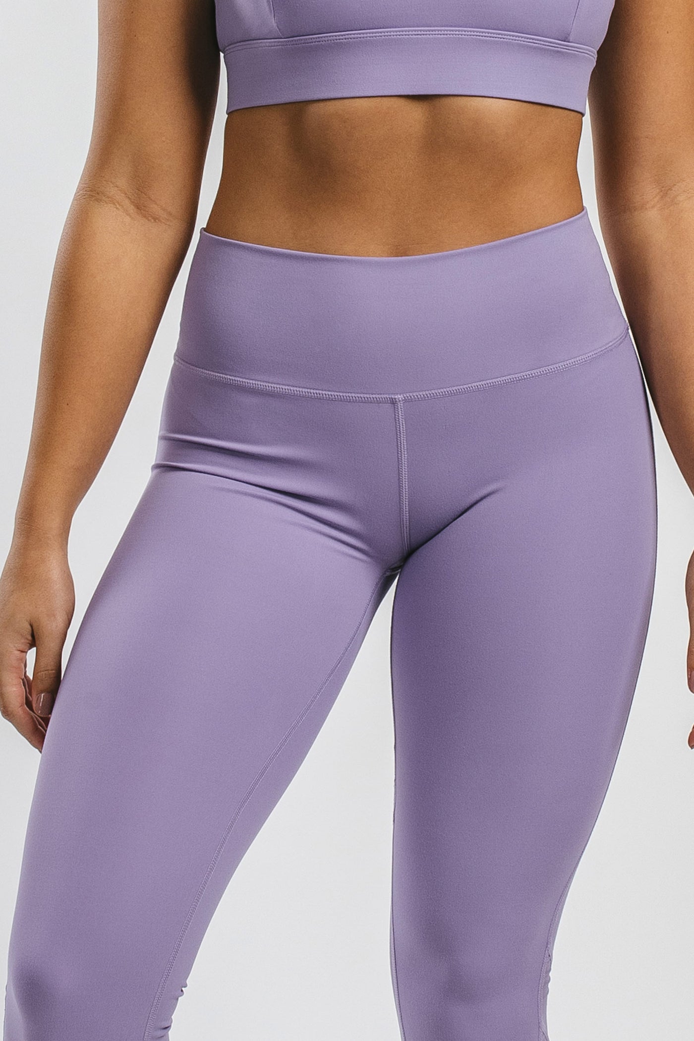 the luna leggings effect🍑😅 buy 1 get 1 free while stocks last! #gym