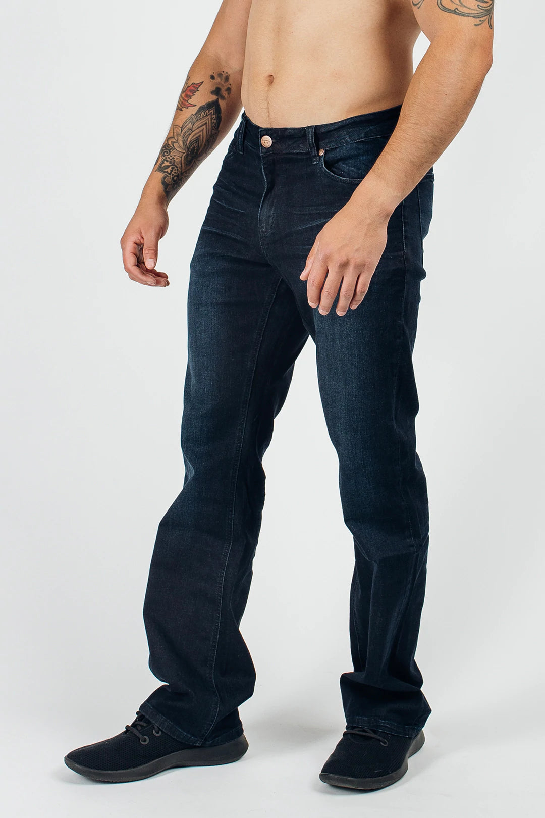 Relaxed Athletic Fit  - Dark Distressed - photo from front second angle #color_dark-distressed