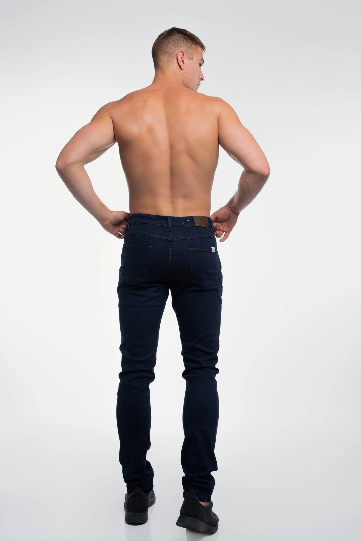 https://barbellapparel.com/cdn/shop/products/barbell-straight-athletic-fit-jeans-back-dark-indigo_1400x.jpg?v=1648507739