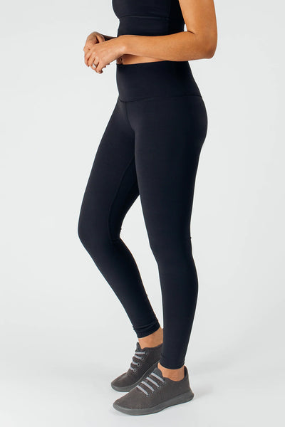 Structure Leggings - Black - photo from front in focus #color_black