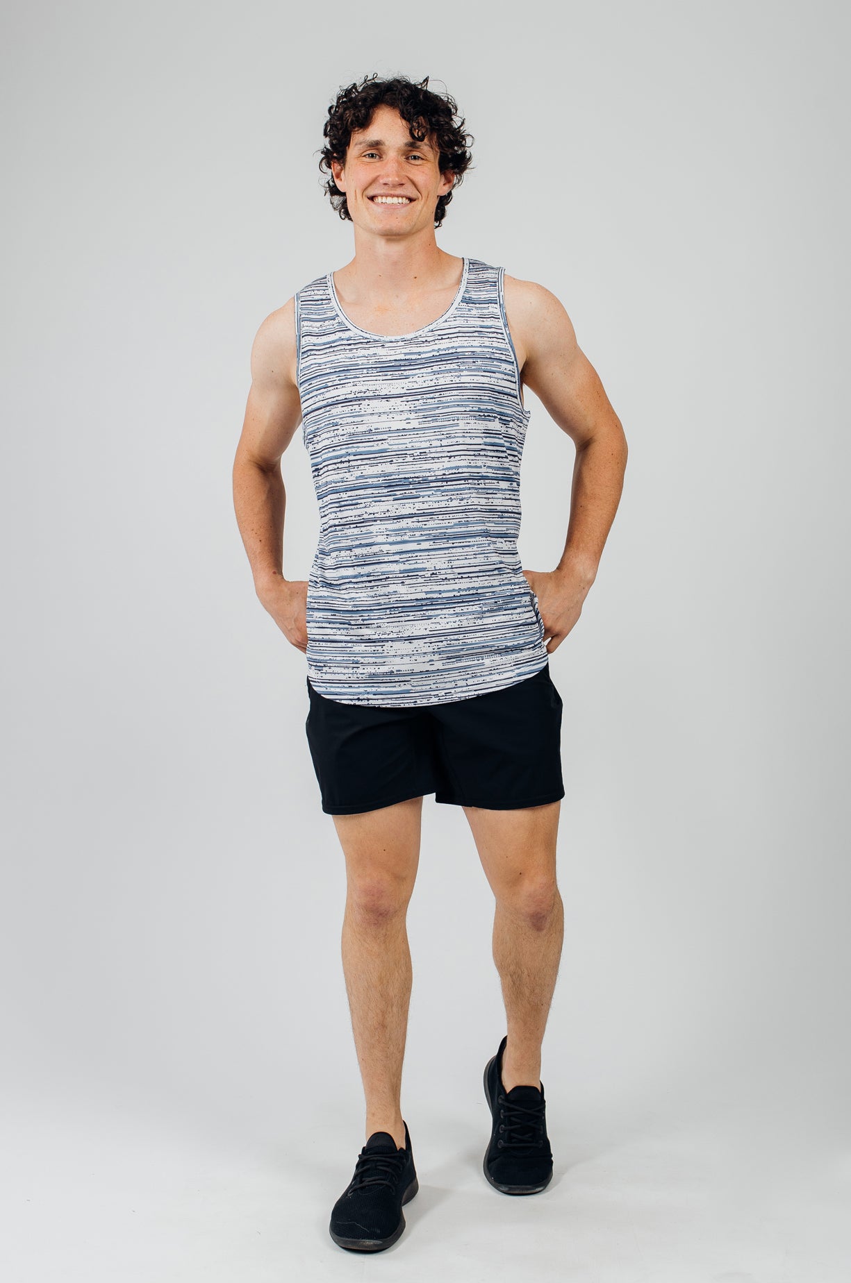 Ultralight Phantom Tank - Static - photo from front #color_static